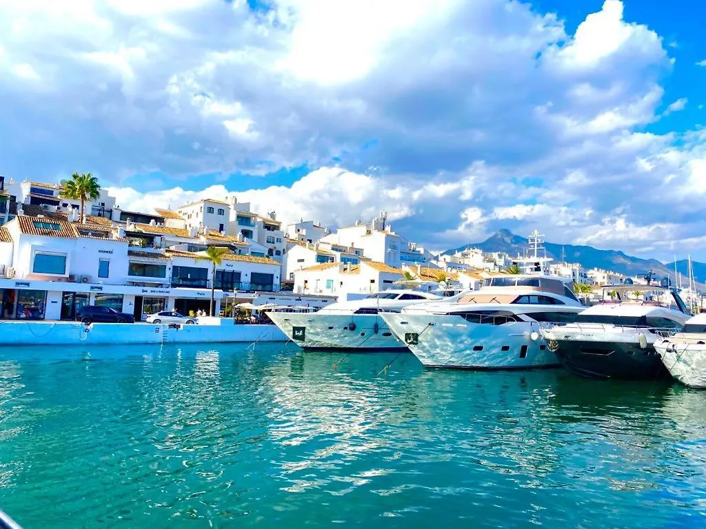 Residencia Jardin Del Rio Apartment Marbella